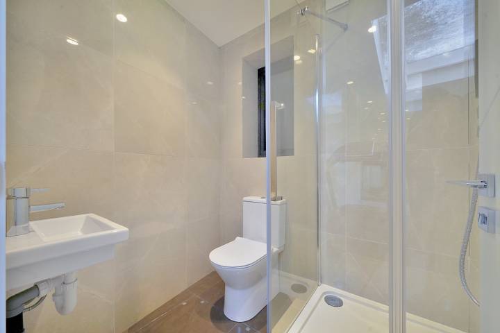 Luxury Family Home Elliot Road, Hendon